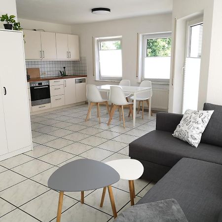 Familienfreundliche Ferienwohnung Mit Wohlfuehlbalkon Und Kostenlosem Parkplatz Nahe Messe Und Bodensee Meckenbeuren Zewnętrze zdjęcie