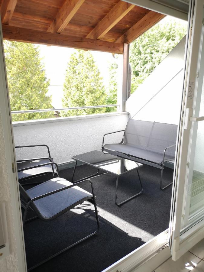 Familienfreundliche Ferienwohnung Mit Wohlfuehlbalkon Und Kostenlosem Parkplatz Nahe Messe Und Bodensee Meckenbeuren Zewnętrze zdjęcie