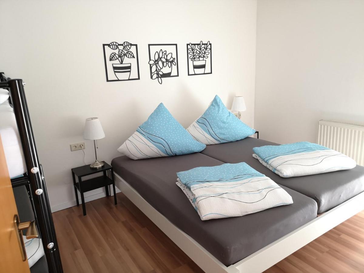 Familienfreundliche Ferienwohnung Mit Wohlfuehlbalkon Und Kostenlosem Parkplatz Nahe Messe Und Bodensee Meckenbeuren Zewnętrze zdjęcie