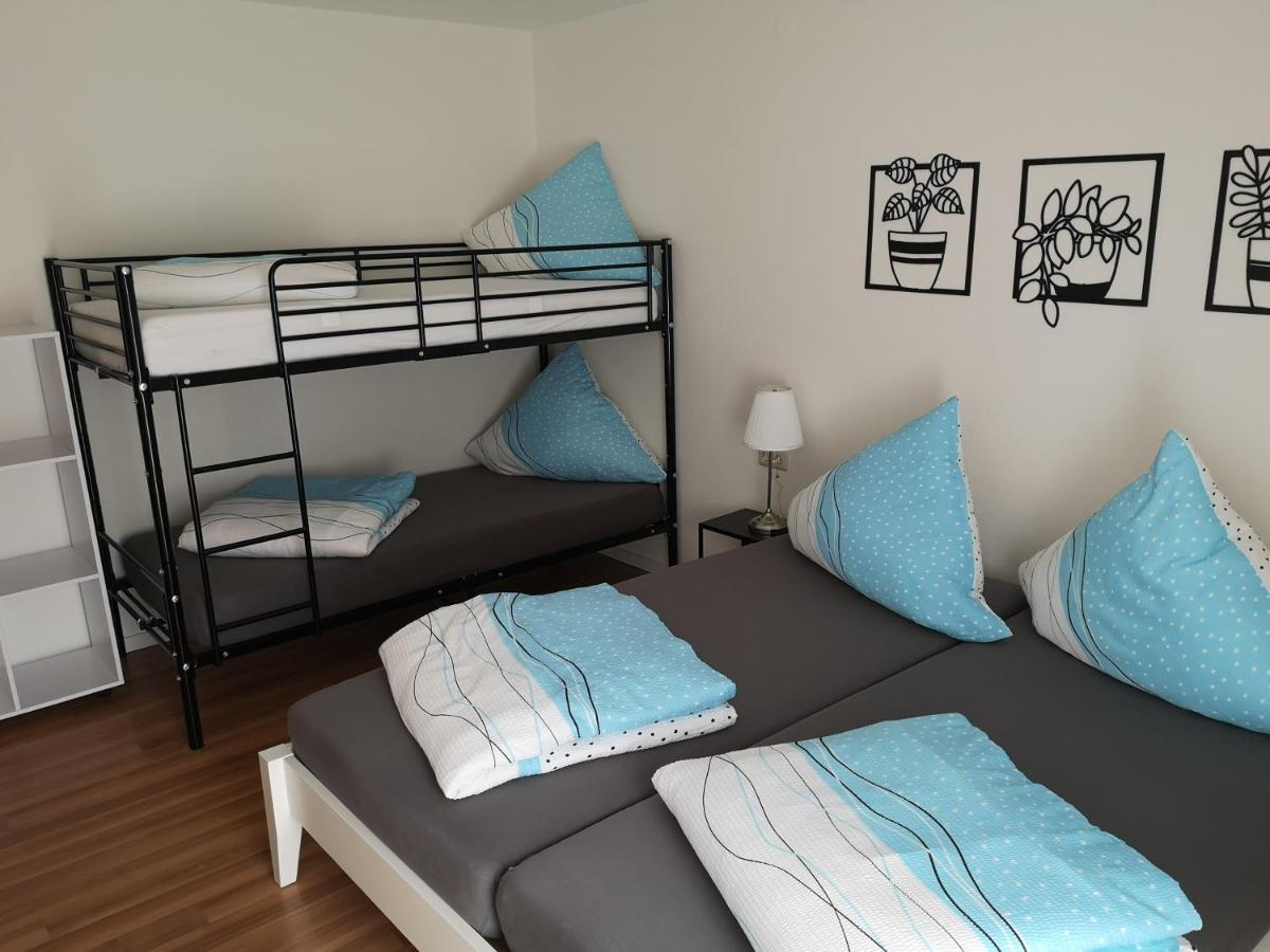 Familienfreundliche Ferienwohnung Mit Wohlfuehlbalkon Und Kostenlosem Parkplatz Nahe Messe Und Bodensee Meckenbeuren Zewnętrze zdjęcie
