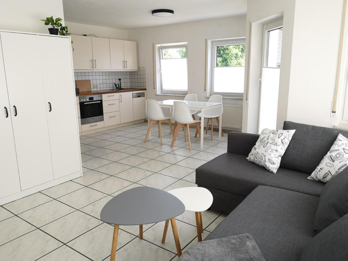 Familienfreundliche Ferienwohnung Mit Wohlfuehlbalkon Und Kostenlosem Parkplatz Nahe Messe Und Bodensee Meckenbeuren Zewnętrze zdjęcie