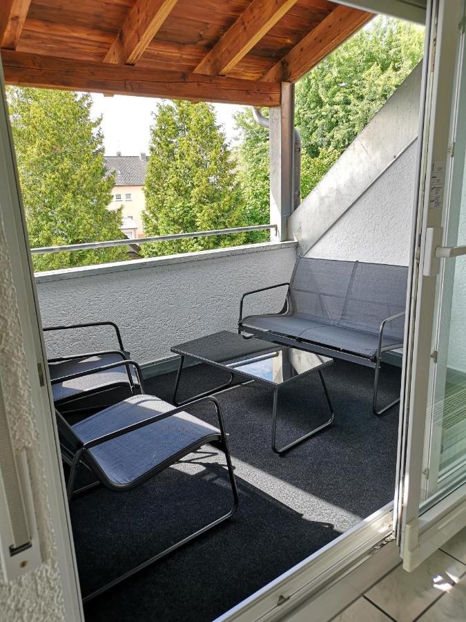 Familienfreundliche Ferienwohnung Mit Wohlfuehlbalkon Und Kostenlosem Parkplatz Nahe Messe Und Bodensee Meckenbeuren Zewnętrze zdjęcie